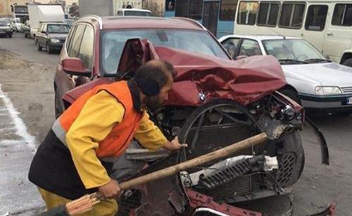 عکس شاسی بلند تصادف