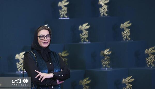 عکس چادری فریبا نادری