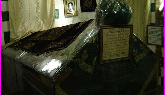 عکس قبر آسیه