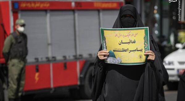 عکس اهانت فرانسه به پیامبر