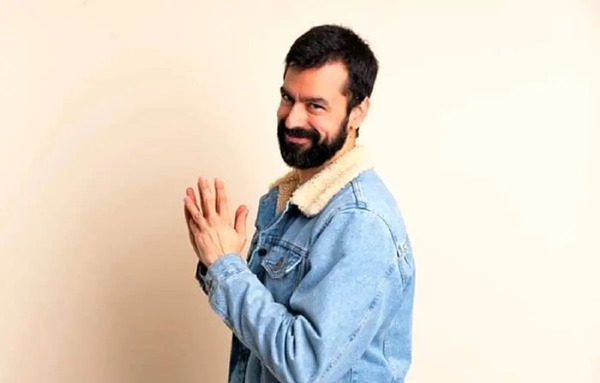 عکس پیرمرد ثروتمند