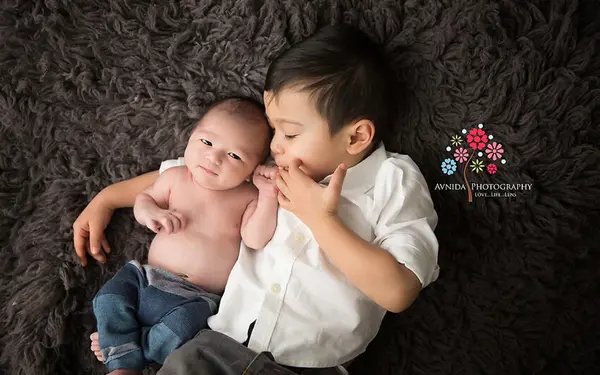ژست عکس نوزاد پسر