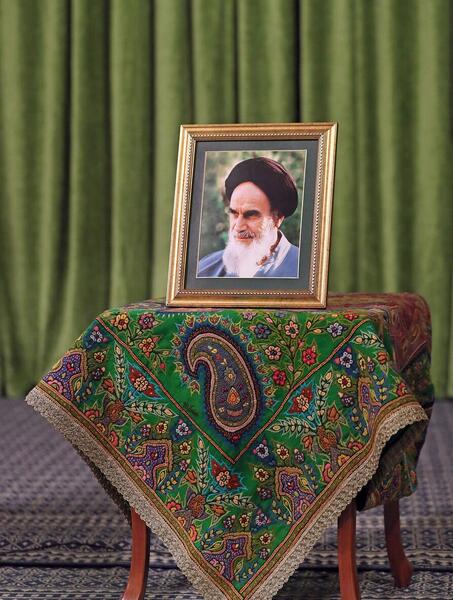 عکس زیبا رهبر