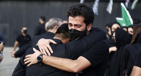 عکس ارشا اقدسی دست فرمون