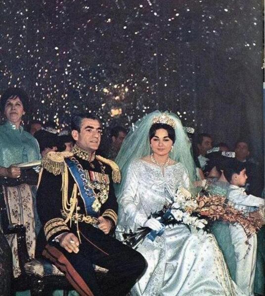 عکس عروسی شاه و ثریا