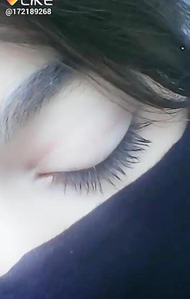 عکس دختر چشم درشت برای پروفایل