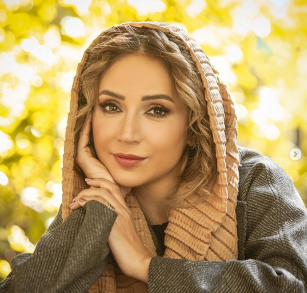 عکس شبنم قلی خانی با مقنعه