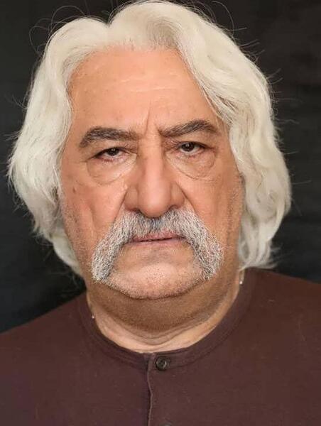 عکس داریوش ارجمند در ماه و پلنگ