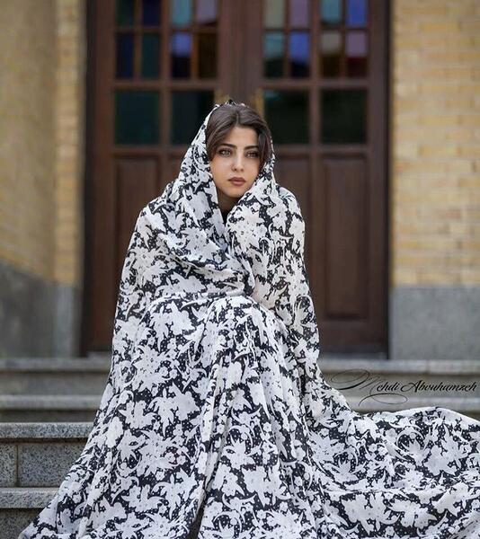 عکس دختر چادری قدیمی