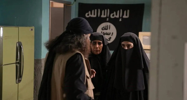 عکس ابوخالد در سریال سقوط