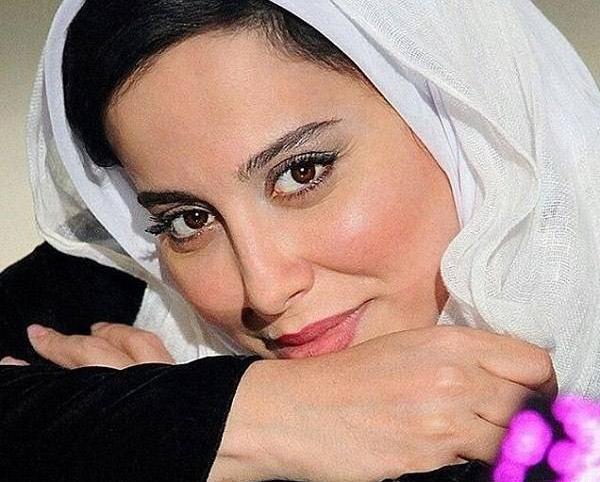 عکس آشا محرابی و دخترش