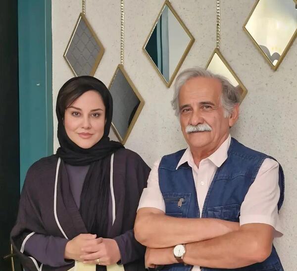عکس آشا محرابی و دخترش