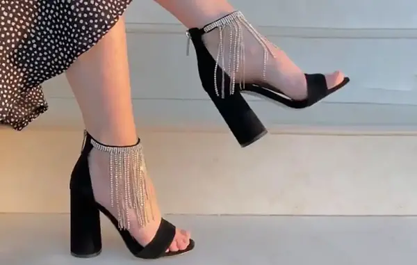 عکس کفش ورنی دخترانه