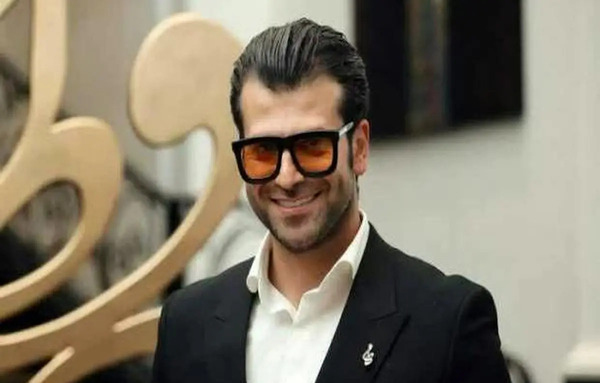 عکس روزبه حصاری با عینک