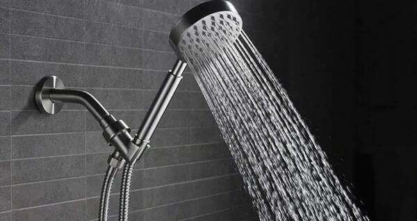 ژست عکس دوش گرفتن دونفره