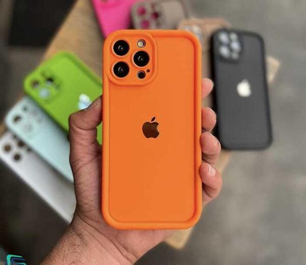 عکس قاب گوشی آیفون 15