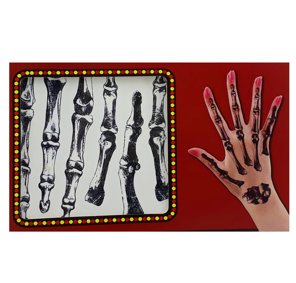 عکس تاتو روی دست اسکلت