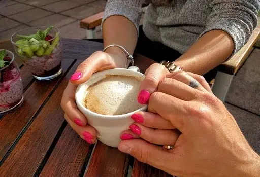 عکس نوشته فنجان قهوه تلخ