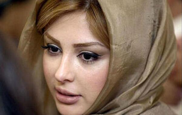 عکس نیوشا ضیغمی در سال ۱۴۰۰