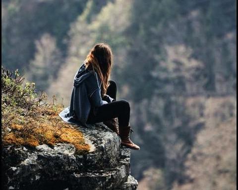 عکس دخترونه شیک غمگین