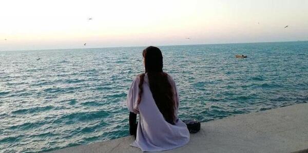 عکس دخترونه شیک لب دریا