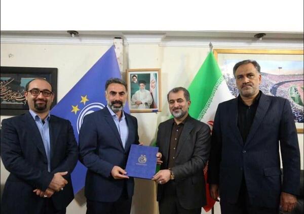 عکس خلیل زاده هیات مدیره استقلال