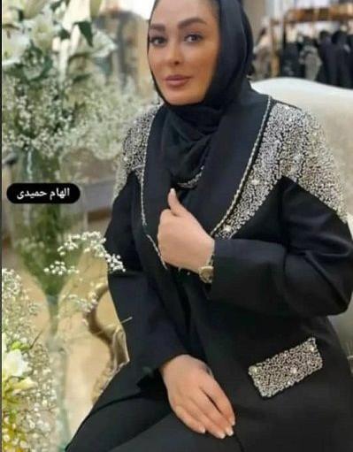 عکس الهام حمیدی در خانه اش