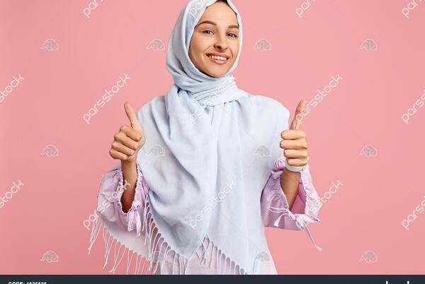 ژست عکس دخترانه با روسری