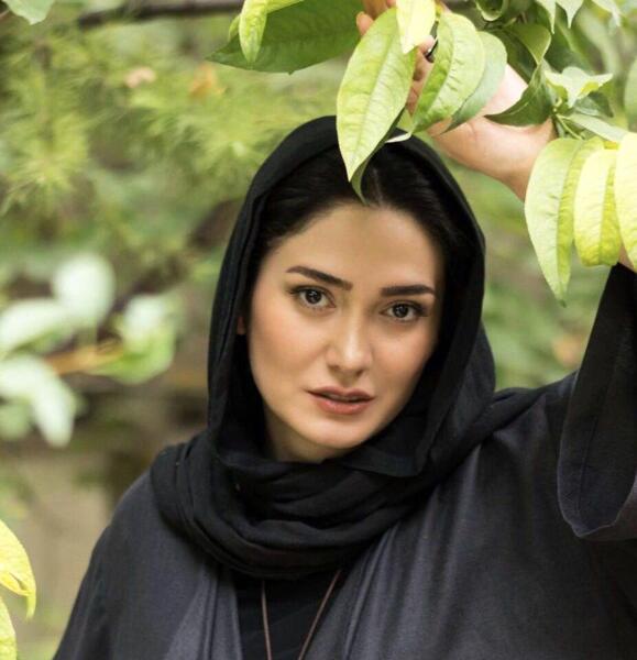 عکس مینا وحید در سریال بانوی عمارت