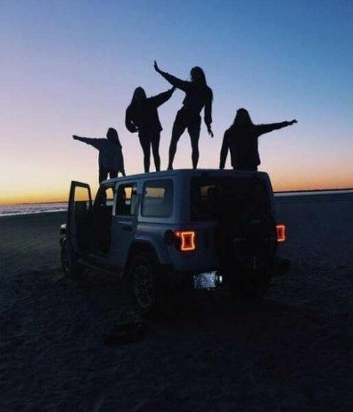 عکس پروفایل گروه چهار نفره دخترانه