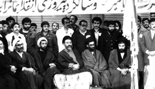 عکس قدیمی رهبر