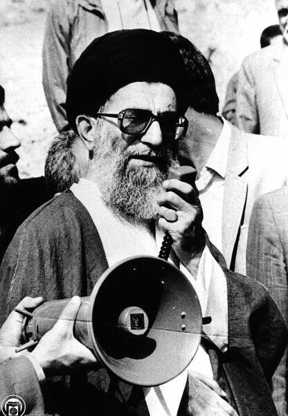 عکس قدیمی رهبر