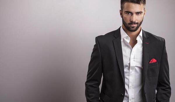 عکس ژست عکاسی مردانه در آتلیه