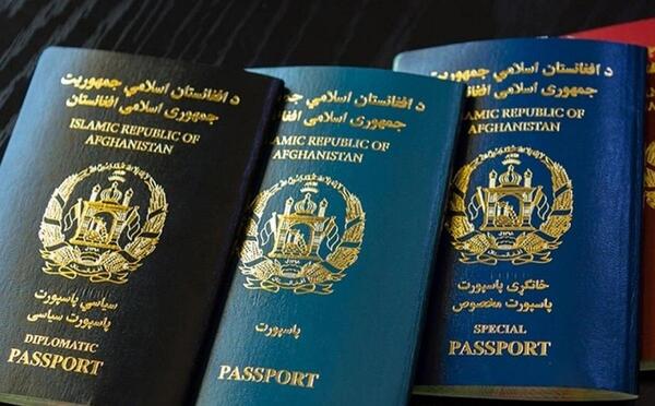 بهترین لباس برای عکس پاسپورت