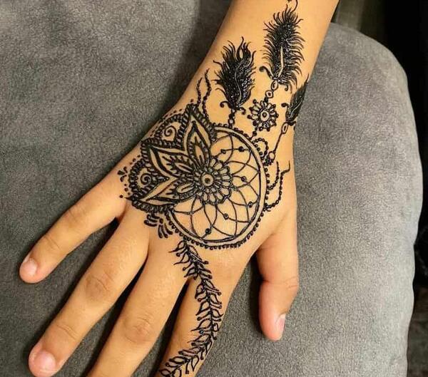 عکس حنا هندی روی دست