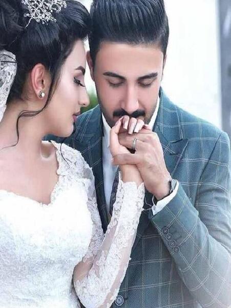 دانلود عکس ژست عروس و داماد در آتلیه