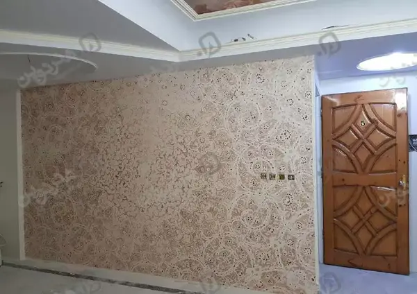 عکس کاغذ دیواری نصب شده