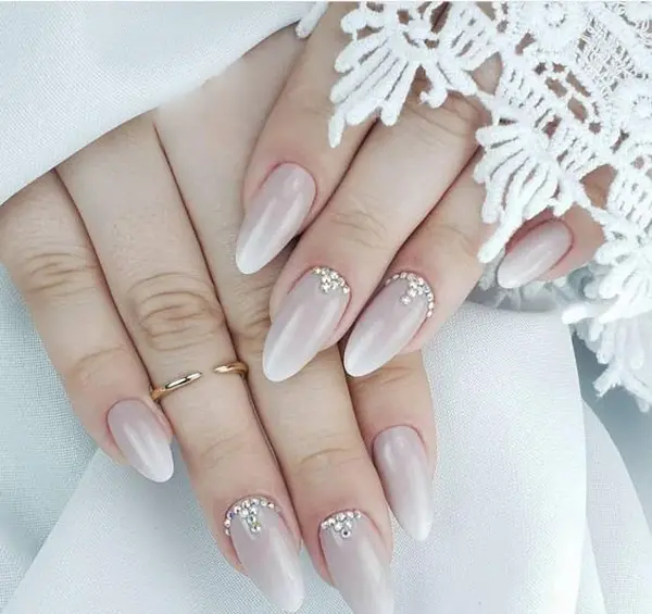 عکس مدل های طراحی ناخن عروس