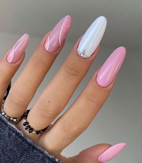عکس کاشت ناخن سفید صورتی