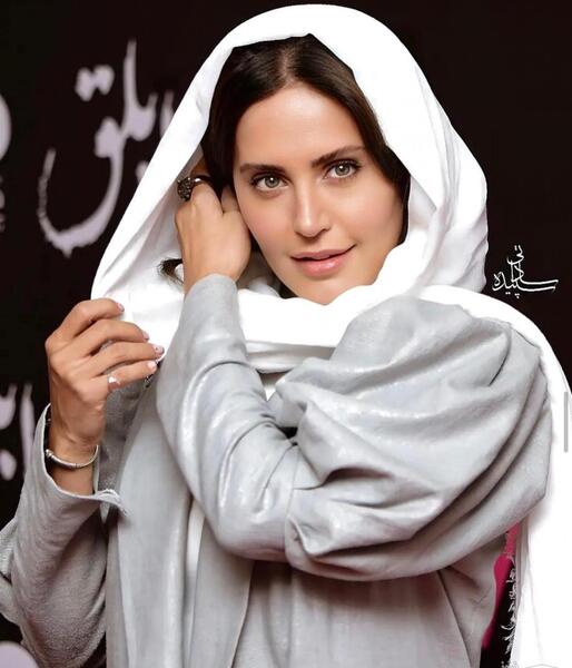 عکس مانتوهای الناز شاکردوست