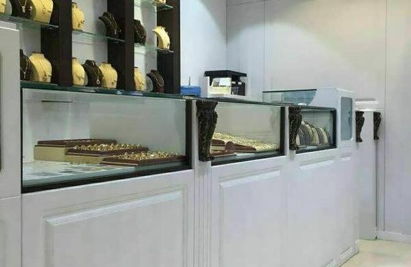 عکس دکور طلا فروشی