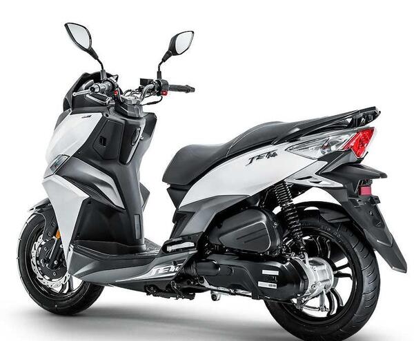 عکس موتور گلکسی j200