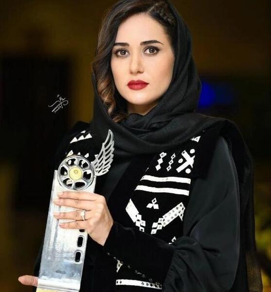 عکس عکس پریناز ایزدیار