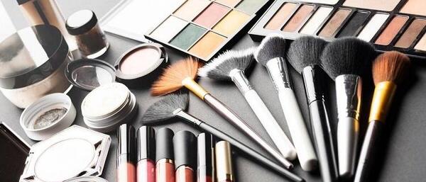 عکس برای گروه آرایشی بهداشتی
