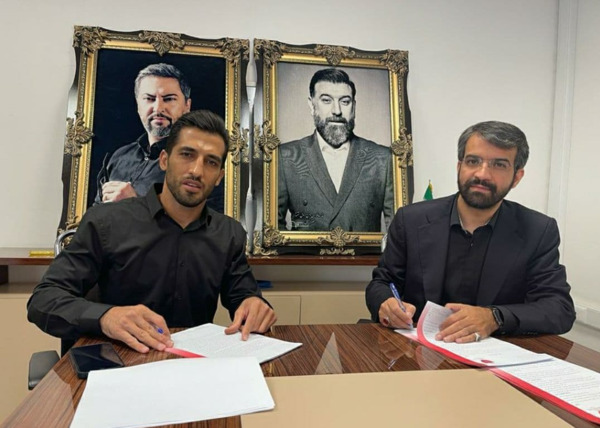 عکس وحید امیری در پرسپولیس