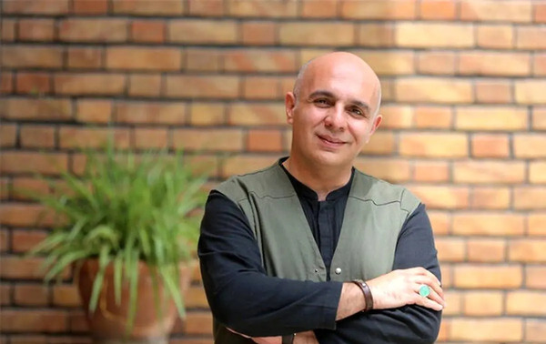 عکس زن علی دهکردی