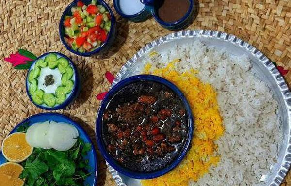 عکس تزیین برنج و قورمه سبزی