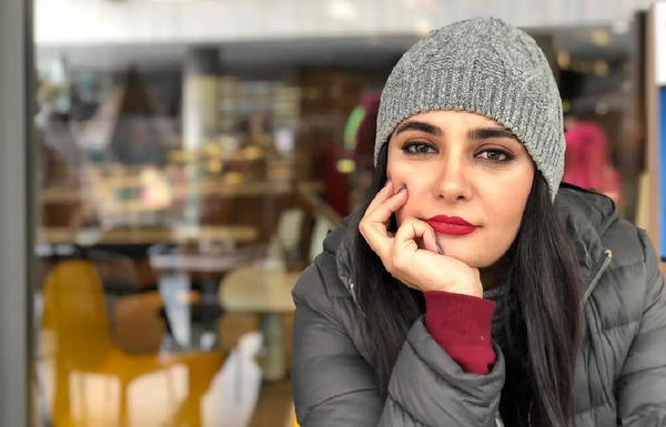 عکس چشمان لیندا کیانی