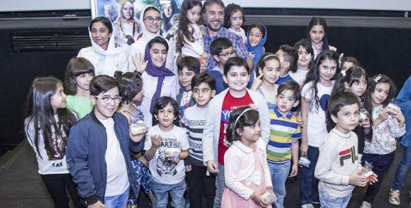 عکس بازیگر پیشونی سفید