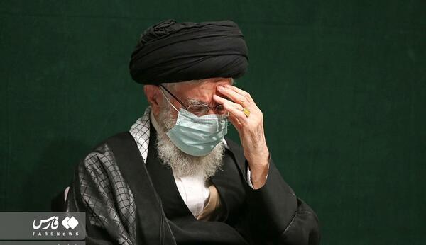 عکس رهبر در اربعین